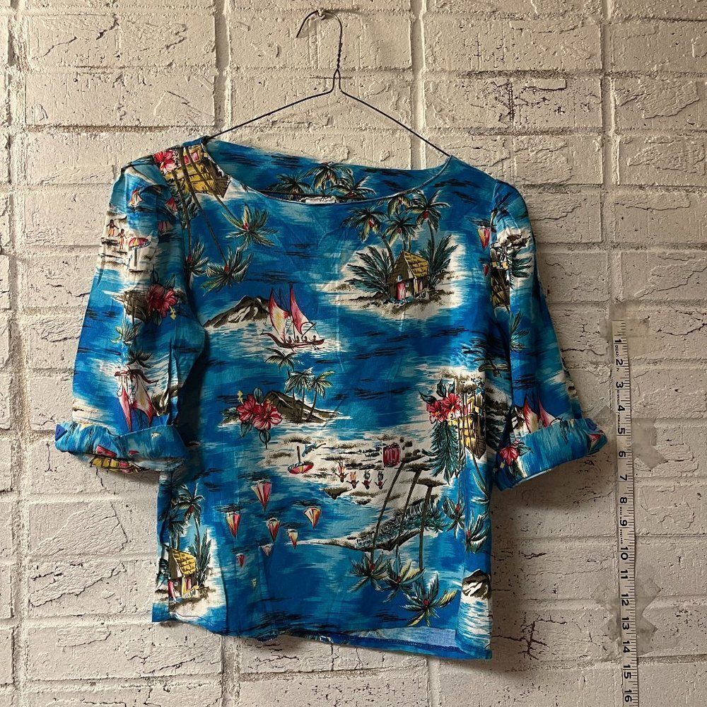 California Tropical Resort Hawaiian Short Sleeve Crop Top large